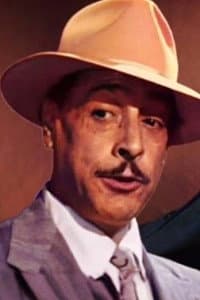 Gilberto González in El bombero atómico