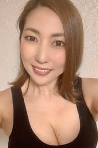 Mirei Yokoyama in 脱衣麻雀学園Z