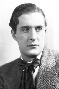 Douglas Gilmore in Cameo Kirby