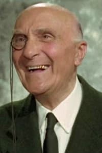 Giulio Tomei in Una spada per l'impero