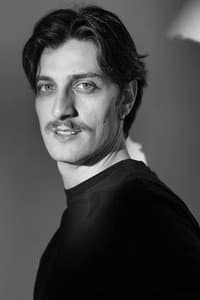 Gianluca Galati in Il vuoto