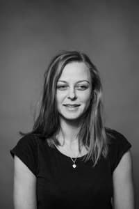 Márta Béres in Így vagy tökéletes
