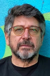 Ricardo Steinberg in Un país extraño