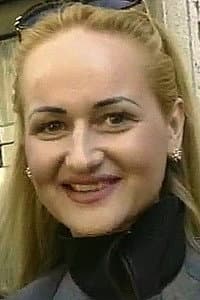 Betty Hurst in Doppelloch Stuten