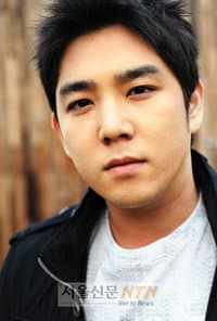 Kim Young-woon in SM Town Live World Tour III Live in Tokyo