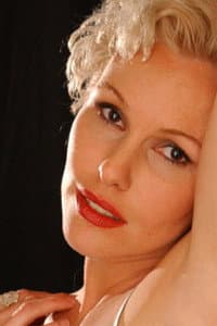 Alexandra Smothers in Silent Crossroads