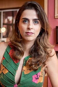 Ana Petta in Pai Nosso