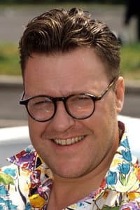 Gary Olsen in Up 'n' Under