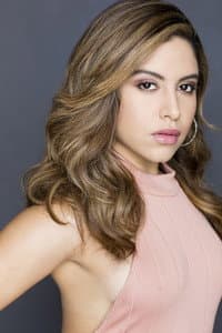 Cinthya Carmona in Jenni