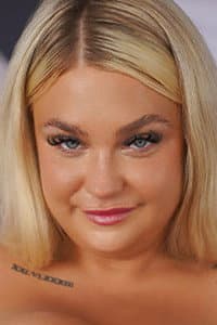 Blair Bella in Hot Sexy Plumpers 60