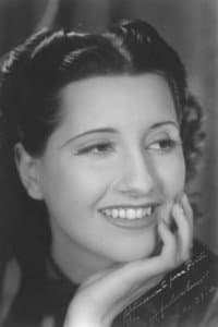 Hilda Sour in Callejera