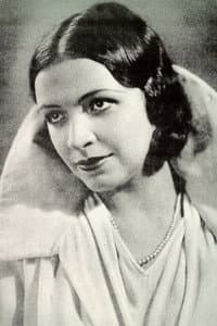 Carmen Violeta in Mulher