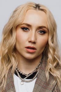 Dilyar Turaveeva in Solo