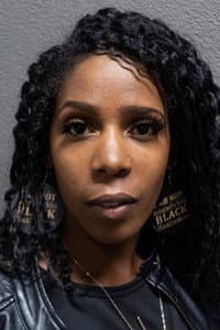 Kandace Burnett in 2B Honest