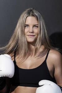 Taylah Robertson in Taylah Robertson vs. Gloria Gallardo