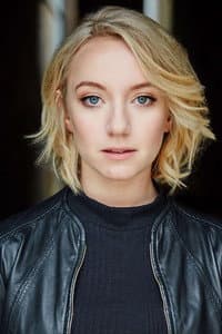 Zoe Jensen in Mate