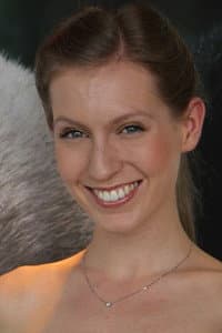 Jennifer Kerner in Maxiplace