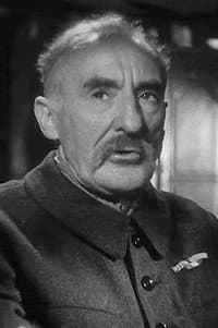 Guy Favières in Monsieur Badin