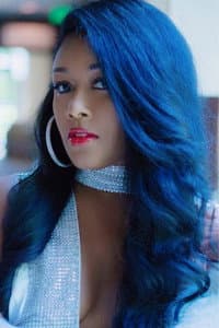 Alyze Elyse in Going 4 Broke