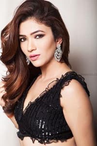 Ridhima Pandit in Premachi Goshta 2
