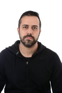 Danilo Morales in Homens mortos não contam histórias