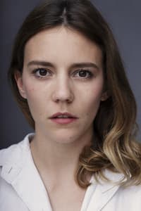 Viola Sartoretto in La Terra Buona