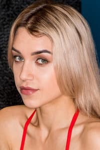 Elena Vedem in Ingenue Angels