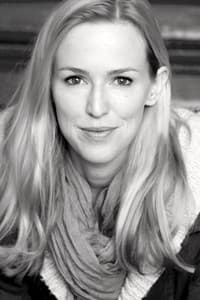 Manon Kahle in Must Love Death