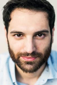 Hernán Statuto in Amor de Ultratumba
