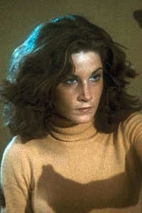 Laurie Zimmer in Assault on Precinct 13