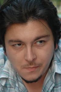 Emre Erkan in Mahalle