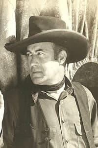 Carl Mathews in Six Gun Mesa