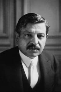 Pierre Laval in Pétain, un héros si populaire
