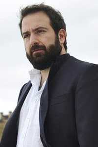 Simone Luglio in La Dolce Villa