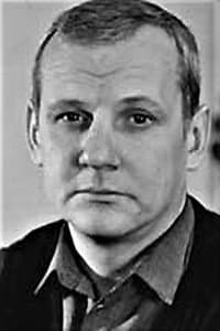 Vladimir Zolotukhin in Не было бы счастья...