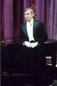 Larry Grayson in Larry Grayson: Shut That Door!
