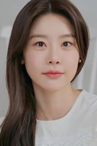 Park So-jin in Ghost Mansion
