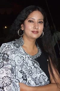 Shagufta Qureshi in Main Julian England