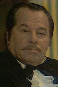 Roman Shirman in Орех Кракатук