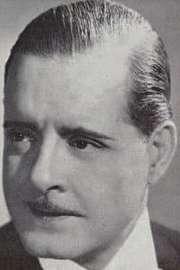 André Auguet in Le Chandelier
