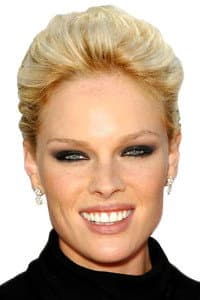Kate Nauta in Nine Miles Down