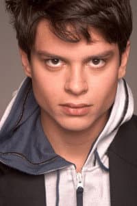 Eduardo Pires in Por Toda Minha Vida - Cazuza