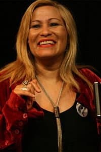 Lilliam Kouri in Sukalde kontuak