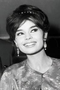 Pascale Petit in Susanne, die Wirtin von der Lahn