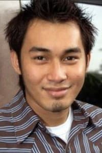 Harlan Chaniago in Kampung Zombie