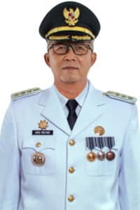 Agus Mulyadi in Senyum Merah Putih: Bukit Satu Kaki