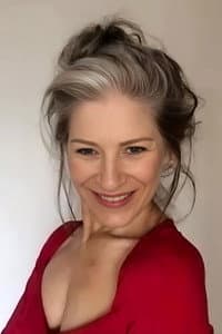 Vera Lúcia Ribeiro in O Desgosto Dá Mais Lenha Pra Pensar