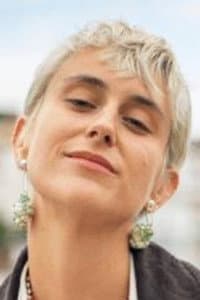 María Lázaro in 21 paraíso