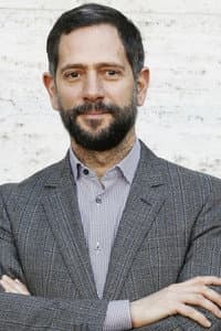 Lorenzo Lavia in L'ospite