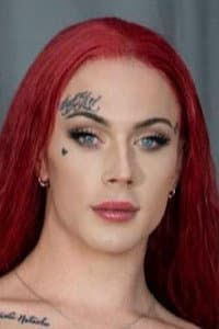 Lana Summers in EveryBODY